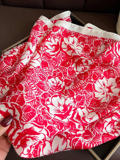 Foulard Carré Satiné Femme – Motif Vintage Élégant | Léger & Doux | Accessoire Mode Printemps-Été