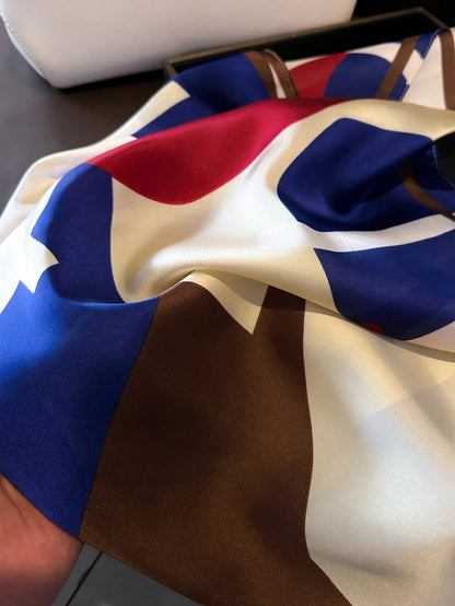 Foulard Carré Satiné Femme – Imprimé Vintage Élégant | Léger, Bohème et Confortable